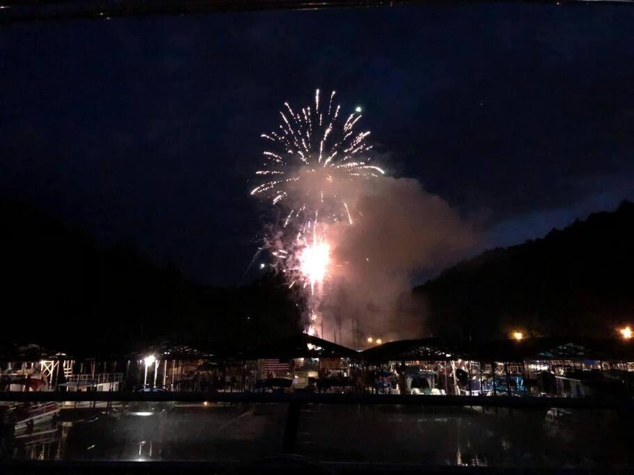 Cabin At The Cove At Watauga Lake Butler 외부 사진